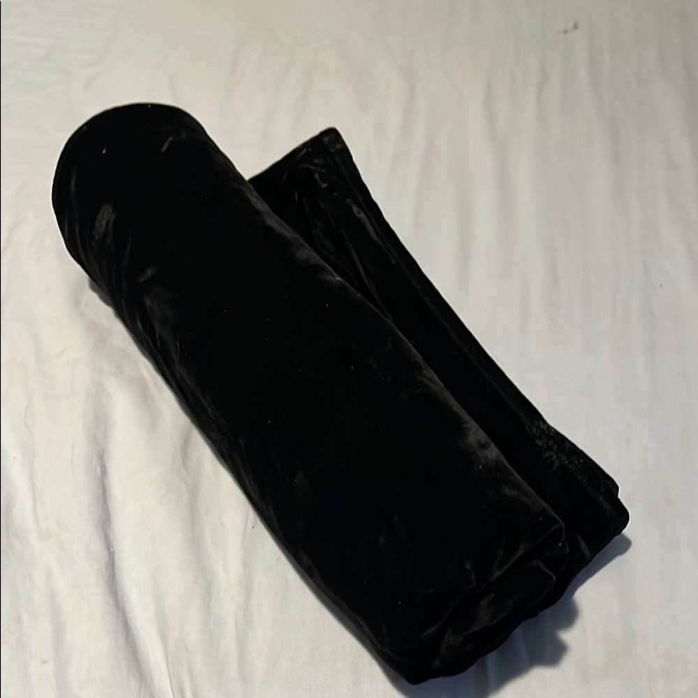 Black Velvet Throw Blanket
